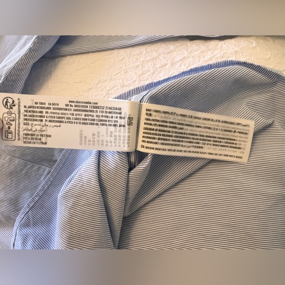Abercrombie & Fitch Blue Striped Button Down - Picture 10 of 11